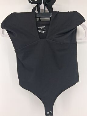 ReoRia Black V-Neck Halter Bodysuit